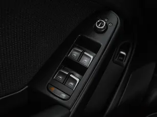 Audi  12