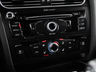 Audi  16