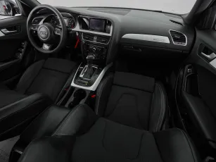 Audi  9