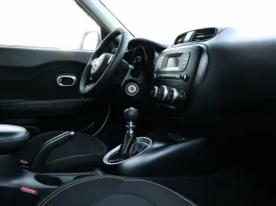 Kia  5