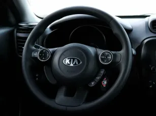 Kia  7