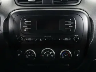 Kia  8