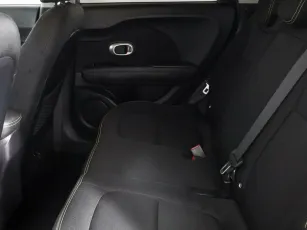 Kia  9