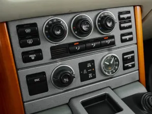 Land Rover  13