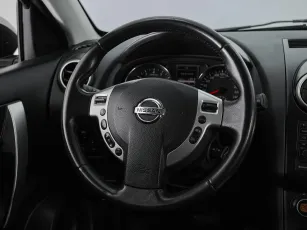 Nissan  12