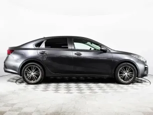 Kia  4