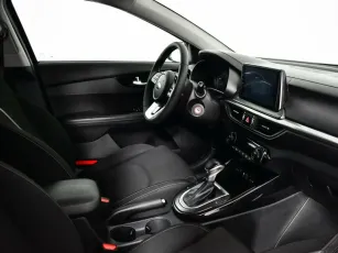 Kia  7