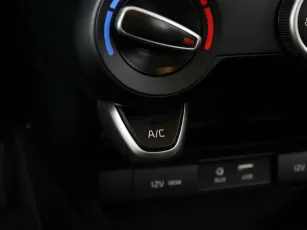Kia  10