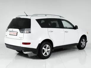 Mitsubishi  5
