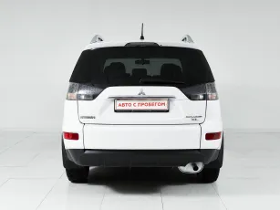 Mitsubishi  6