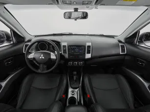 Mitsubishi  7
