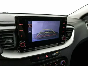 Kia  14