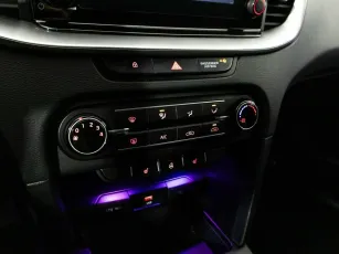 Kia  15