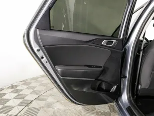 Kia  21