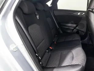 Kia  23