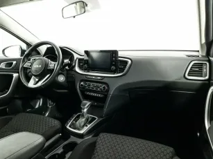Kia  7