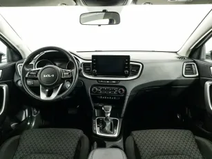 Kia  8