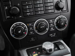 Land Rover  14