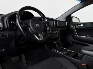 Kia  11