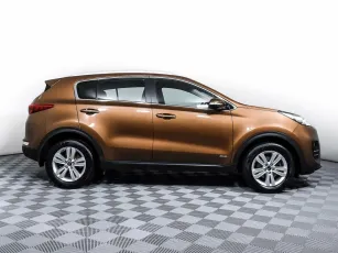 Kia  4
