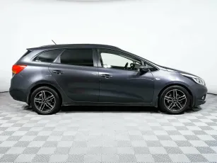 Kia  4