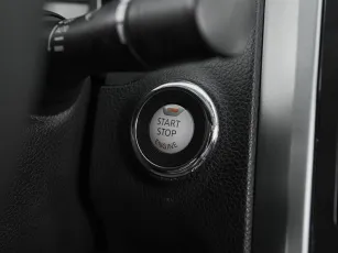 Nissan  15