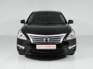 Nissan  2