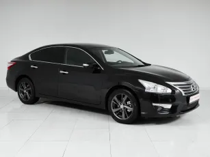 Nissan  3