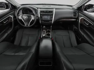 Nissan  7