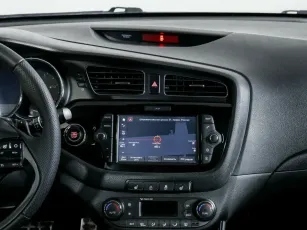 Kia  10