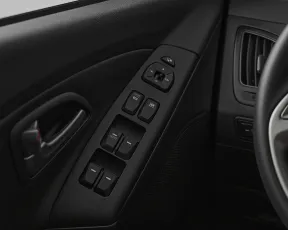 Hyundai  13