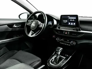 Kia  9