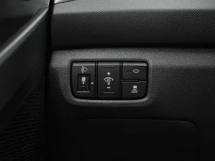 Hyundai  16