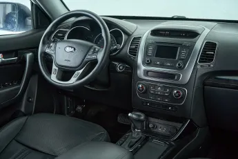 Kia  11