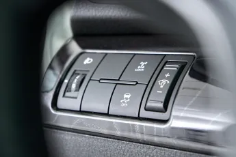 Kia  15