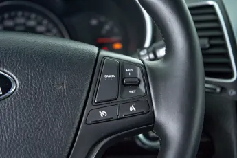 Kia  19