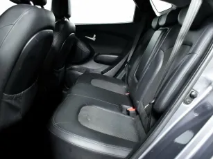 Hyundai  12