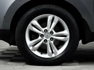 Hyundai  7