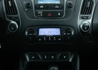 Hyundai  16