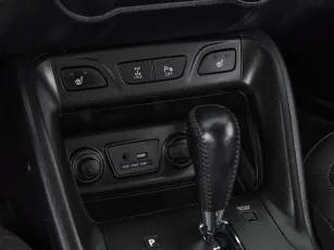 Hyundai  17