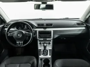 Volkswagen  6