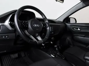 Kia  10