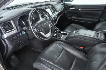Toyota  15