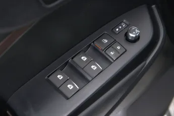 Toyota  17