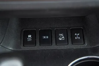 Toyota  22