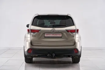 Toyota  6