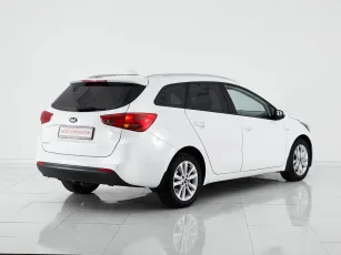 Kia  4