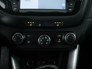 Kia  18