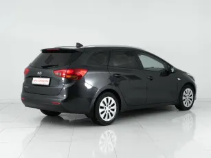 Kia  4