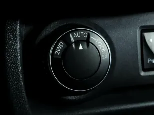 Nissan  12